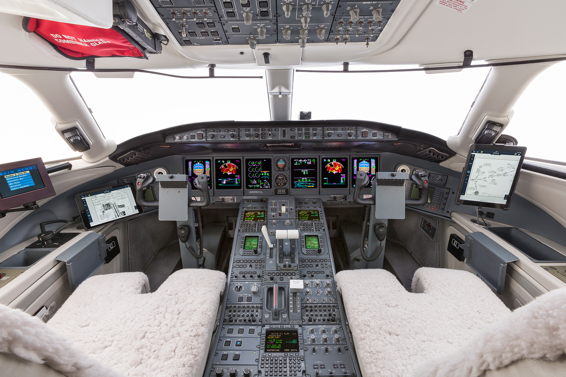 global express aircraft bombardier jet range