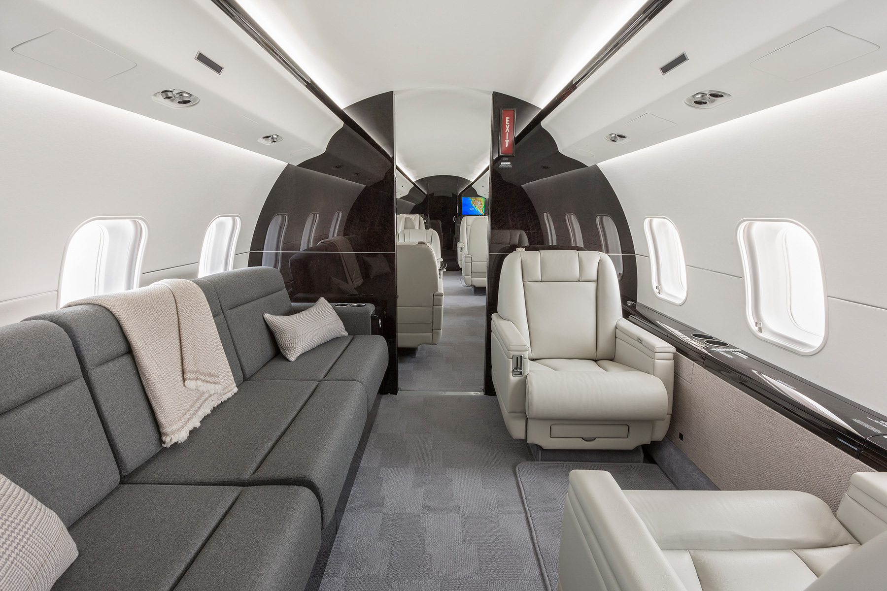 Bombardier Global Express Jet N320GX Clay Lacy Aviation