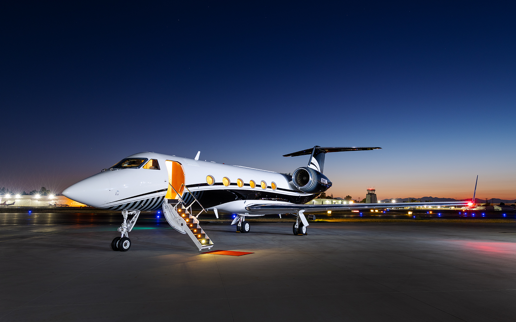 gulfstream-givsp-for-private-jet-charter-clay-lacy-aviation