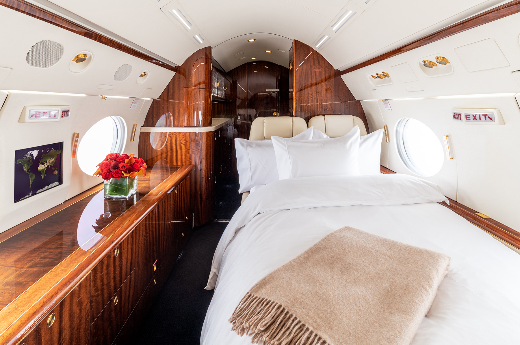 gulfstream-gv-for-jet-charter-clay-lacy-aviation