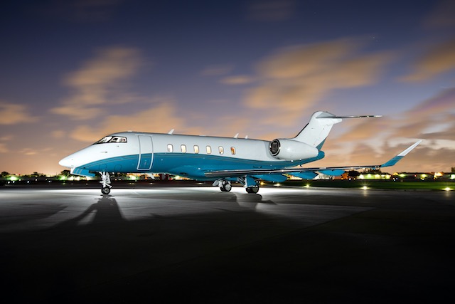 Challenger 350 private jet cost per hour