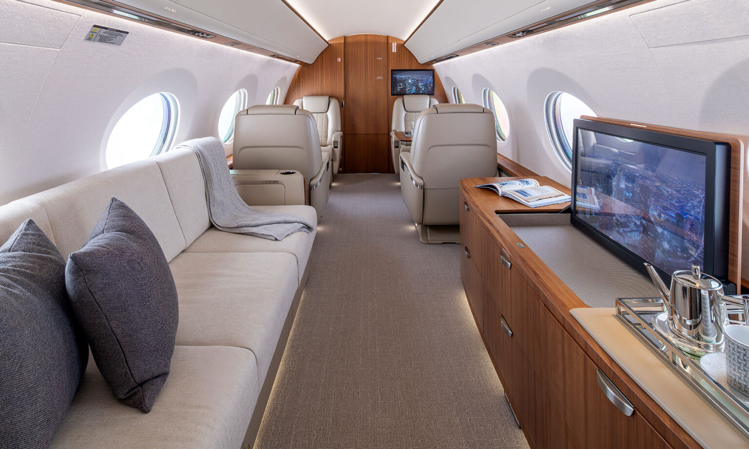 Gulfstream G600 N56CA For Charter | Clay Lacy Aviation